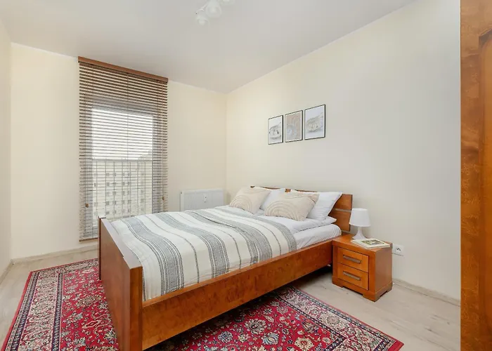 Wilczak Spacious With Free Garage By Renters *